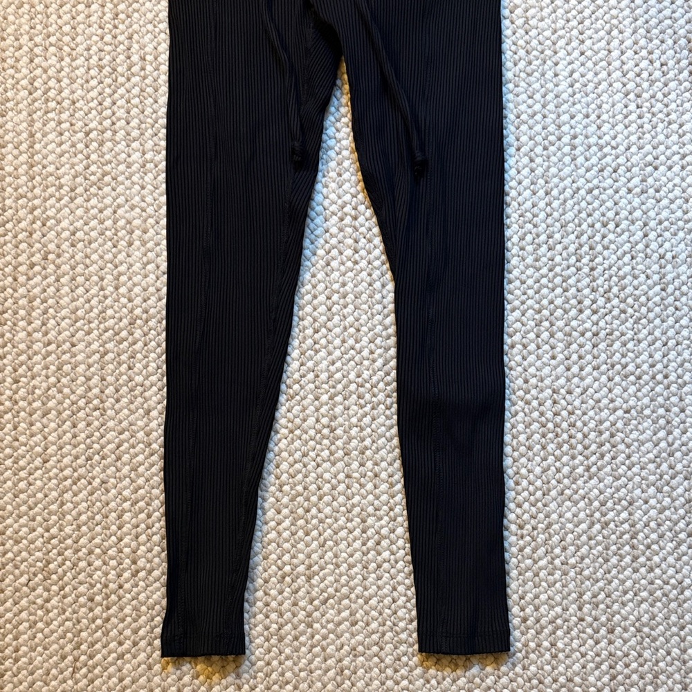 Year of Ours Black Ribbed Football Leggings - Picture 4 of 9